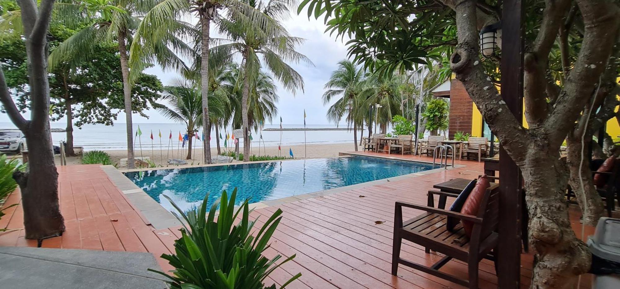 Chidlom Resort Haad Chao Samran Exterior foto