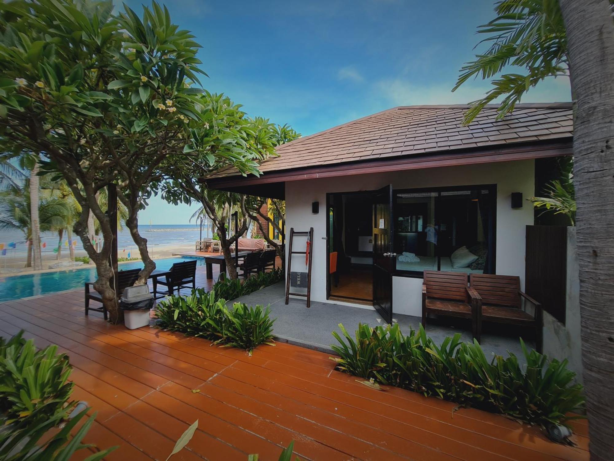 Chidlom Resort Haad Chao Samran Exterior foto