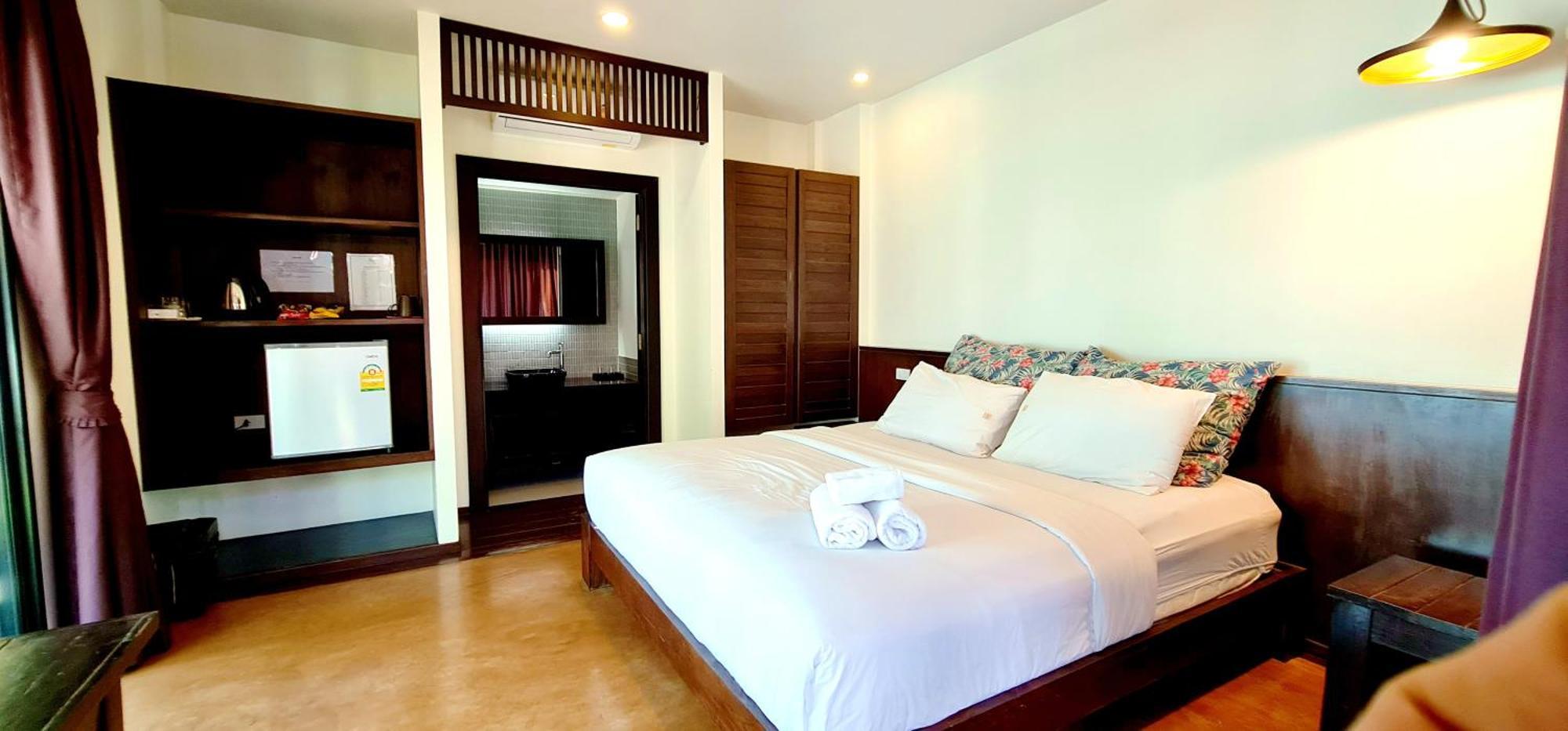 Chidlom Resort Haad Chao Samran Exterior foto